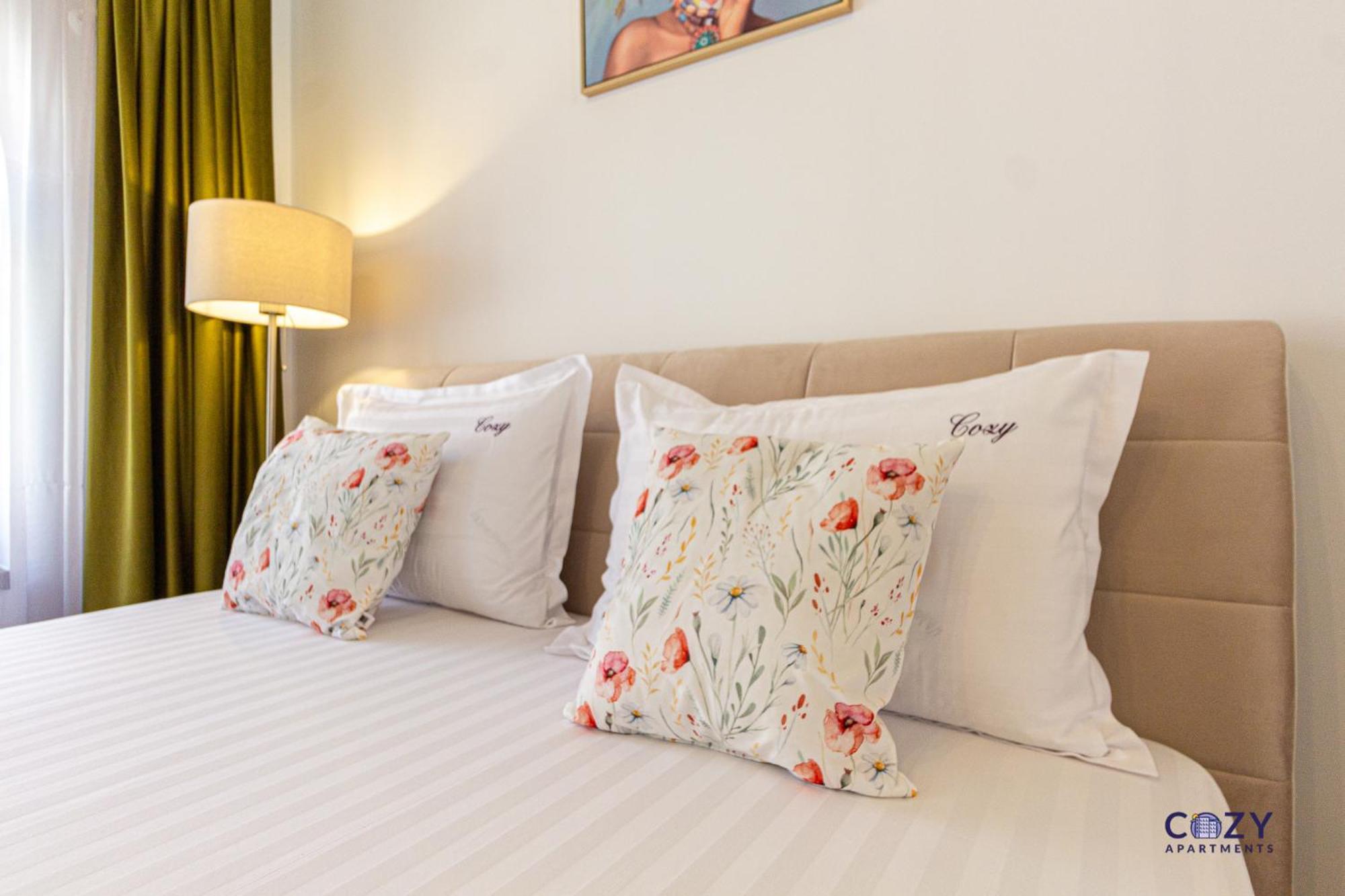Cozy Brand New Boutique Aparthotel Braşov Eksteriør billede