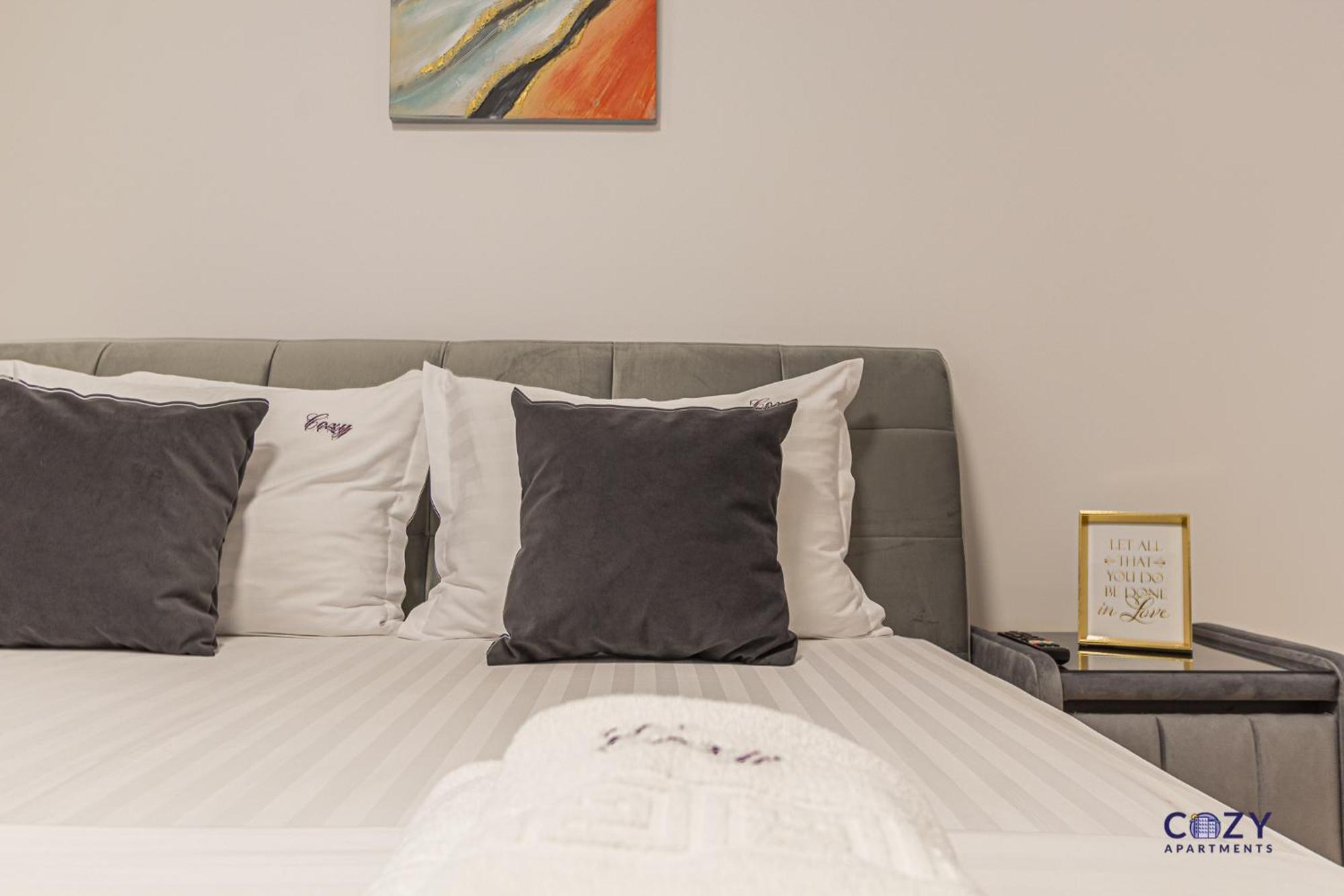 Cozy Brand New Boutique Aparthotel Braşov Eksteriør billede